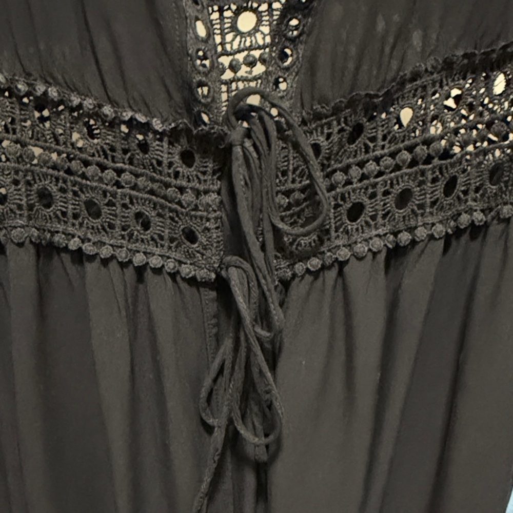 Elegant Black Swim Cover-Up - Picture 4 of 8